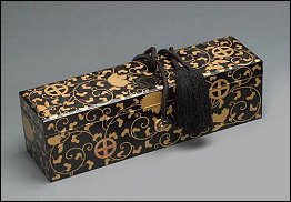 Late Edo period lacquer box or bunko bako